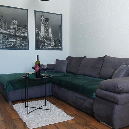 Apartment Zana Pirovac Exterior foto